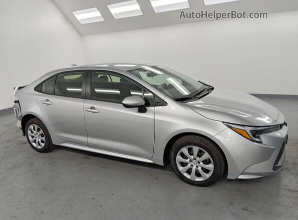 JTDBCMFE6S3072428 2025 TOYOTA COROLLA Silver Передня права чверть