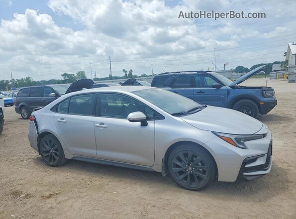 JTDBCMFE6T3115683 2026 TOYOTA COROLLA Серебряный Передняя правая четверть