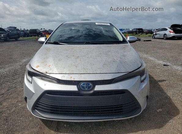 JTDBCMFE7PJ006912 2023 TOYOTA COROLLA Silver Front view