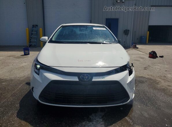 JTDBCMFE7S3104240 2025 TOYOTA COROLLA White Widok z przodu