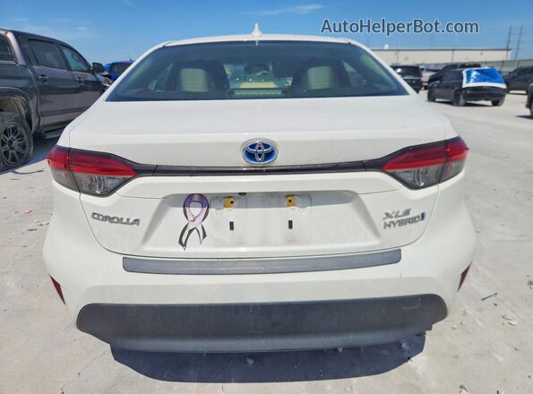 JTDBCMFE8RJ019106 2024 TOYOTA COROLLA White Вид ззаду