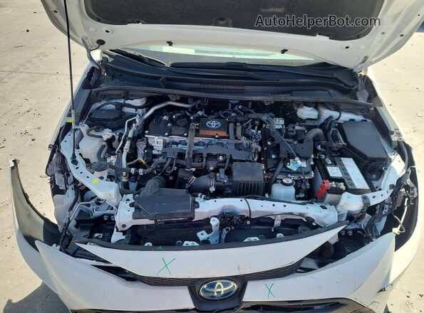 JTDBCMFE8RJ019106 2024 TOYOTA COROLLA White Вид задньої частини салону