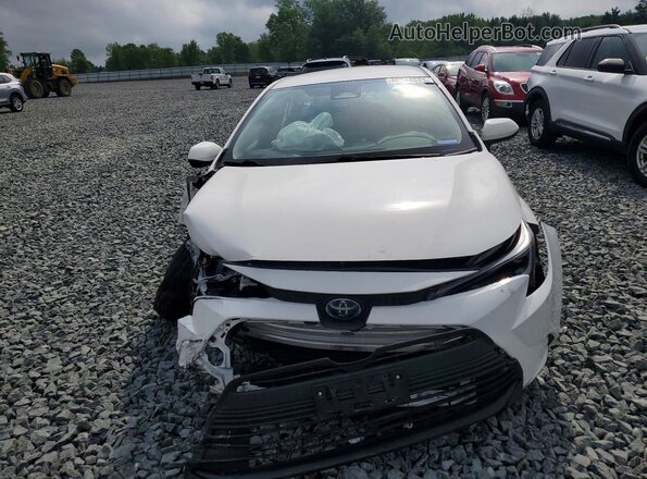 JTDBCMFE8RJ033474 2024 TOYOTA COROLLA Белый Вид спереди