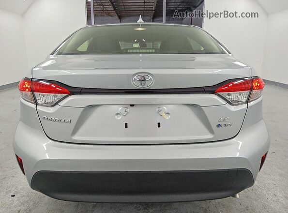 JTDBCMFE8T3126233 2026 TOYOTA COROLLA Серебряный Вид сзади