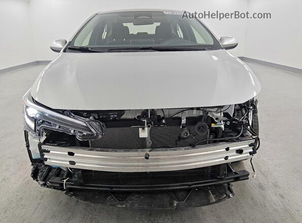 JTDBCMFE8T3126233 2026 TOYOTA COROLLA Серебряный Вид спереди