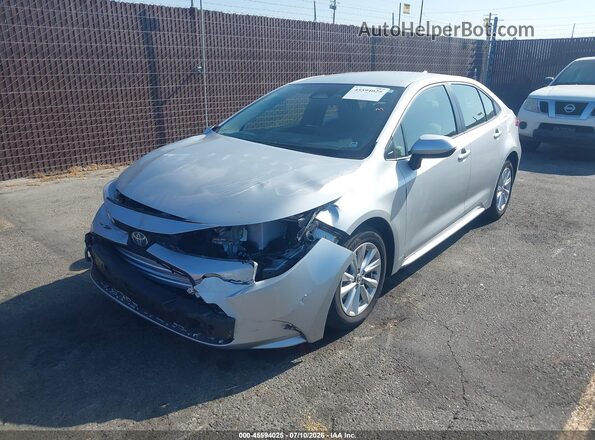 JTDBCMFE9R3033262 2024 TOYOTA COROLLA Silver Vista tres cuartos delantera izquierda