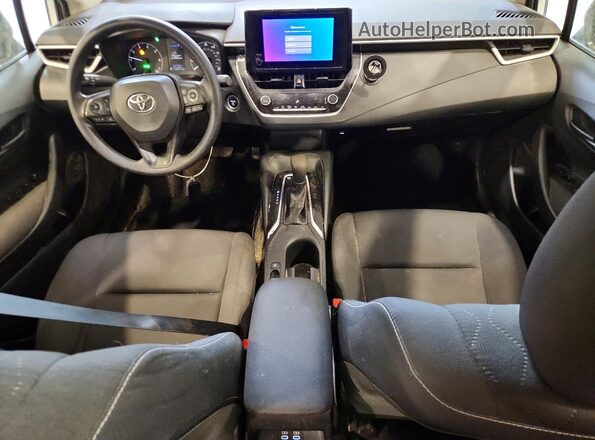 JTDBCMFEXP3008755 2023 TOYOTA COROLLA Белый Вид панели приборов