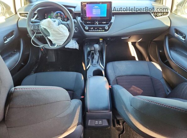 JTDBDMHE5RJ008882 2024 TOYOTA COROLLA White Առջևի վահանակի տեսք