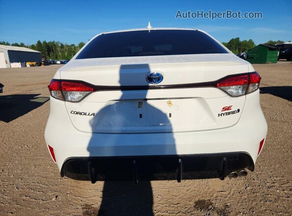 JTDBDMHE5RJ008882 2024 TOYOTA COROLLA White Հետևի տեսք