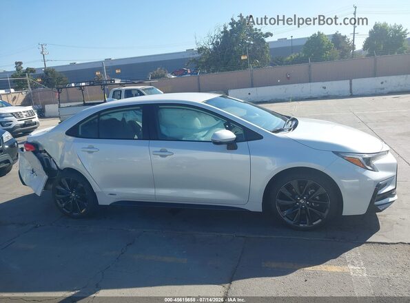 JTDBDMHE8RJ008794 2024 TOYOTA COROLLA White Vista interior trasera