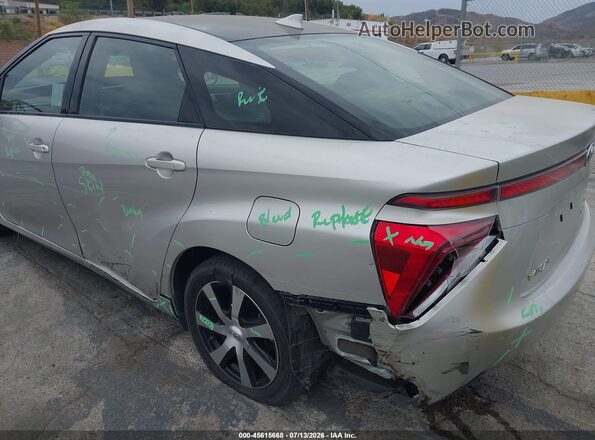 JTDBVRBD4JA005230 2018 TOYOTA MIRAI Silver Դիմացի տեսք