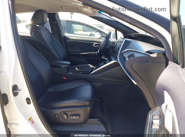 JTDBVRBD9HA001474 2017 TOYOTA MIRAI White წინა სალონის ხედი