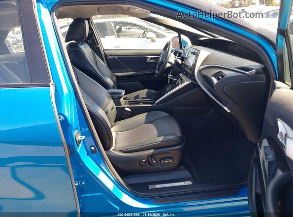 JTDBVRBDXJA004681 2018 TOYOTA MIRAI Синий Вид салона спереди