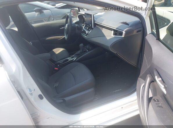 JTDEAMDEXMJ009966 2021 TOYOTA COROLLA White Front interior view