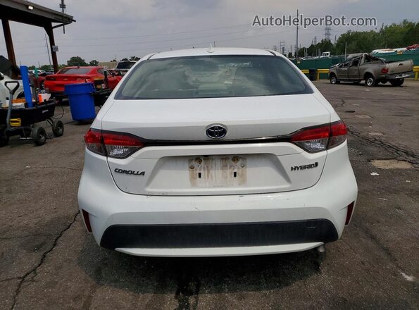 JTDEAMDEXMJ011037 2021 TOYOTA COROLLA White Vista trasera