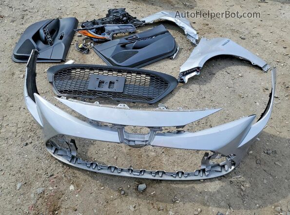 JTDEAMDEXNJ043553 2022 TOYOTA COROLLA Silver ძრავის განყოფილების ხედი