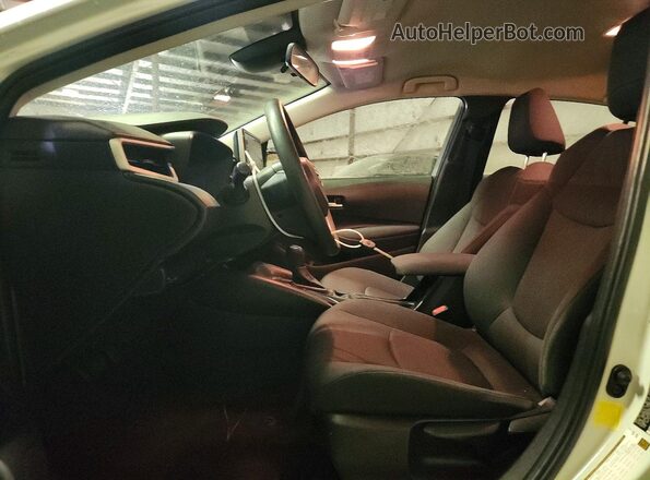 JTDEPMAE1MJ118738 2021 TOYOTA COROLLA Белый Вид салона спереди