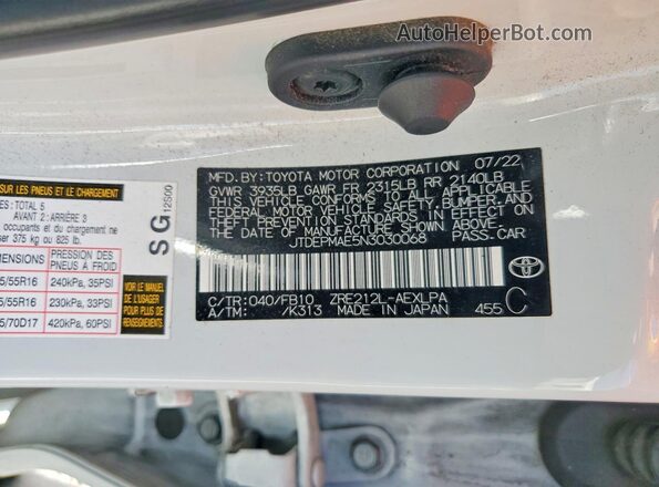 JTDEPMAE5N3030068 2022 TOYOTA COROLLA White Widok komory silnika