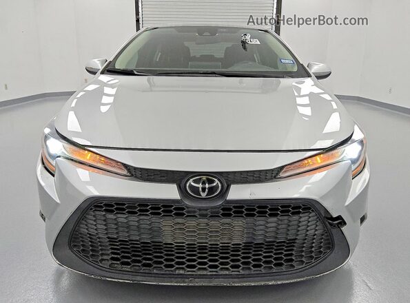 JTDEPMAE8MJ187183 2021 TOYOTA COROLLA Silver Widok z przodu