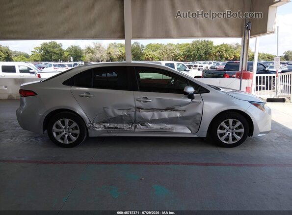 JTDEPMAE8NJ225965 2022 TOYOTA COROLLA Silver უკანა სალონის ხედი