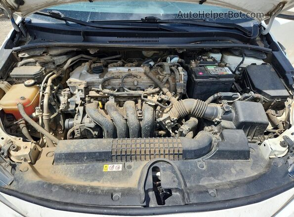 JTDEPRAE0LJ026032 2020 TOYOTA COROLLA White Rear interior view