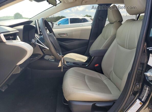 JTDEPRAE8LJ026702 2020 TOYOTA COROLLA Черный Вид салона спереди