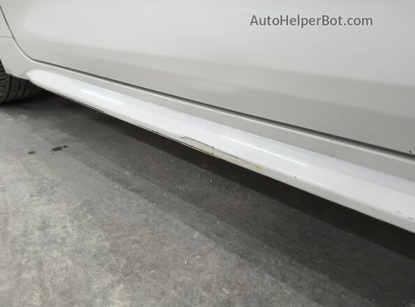 JTDEPRAEXLJ078431 2020 TOYOTA COROLLA White 