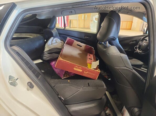 JTDKAMFP5N3197707 2022 TOYOTA PRIUS White Rear seats view