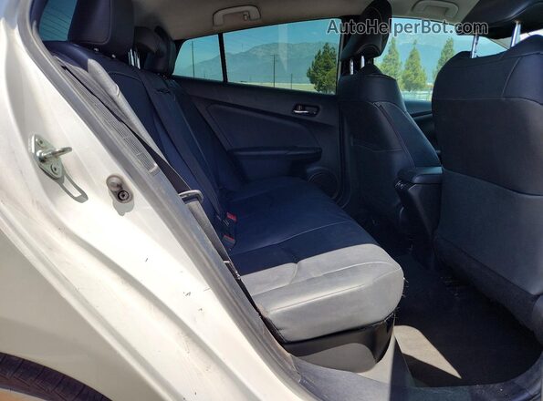 JTDKAMFP6M3184317 2021 TOYOTA PRIUS White Vista de los asientos traseros