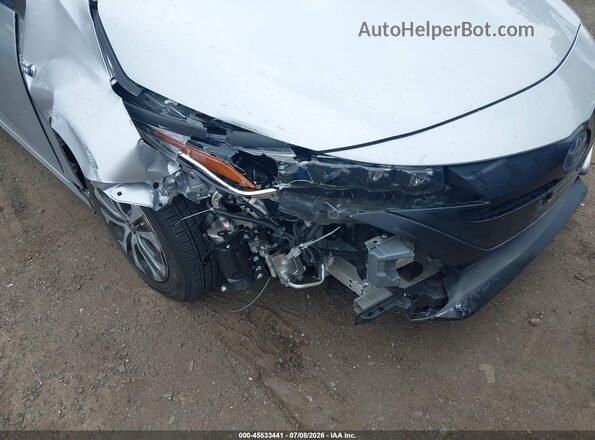 JTDKAMFP7N3202695 2022 TOYOTA PRIUS PRIME Silver Вид спереду