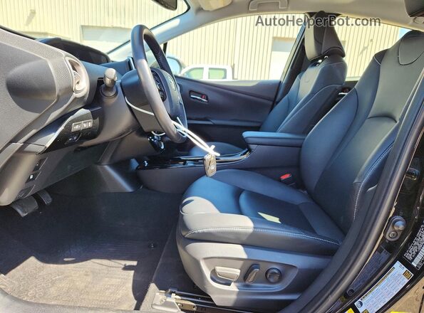JTDKAMFP9N3225377 2022 TOYOTA PRIUS White Front interior view
