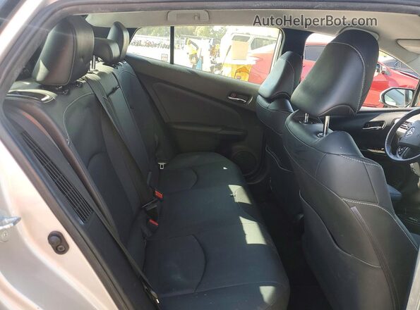 JTDKAMFPXM3190072 2021 TOYOTA PRIUS Silver Rear seats view