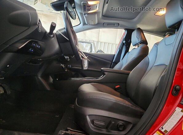 JTDKAMFU7M3131874 2021 TOYOTA PRIUS Red Front interior view
