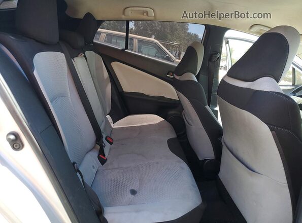 JTDKAMFU9N3179071 2022 TOYOTA PRIUS Silver Widok tylnych siedzeń