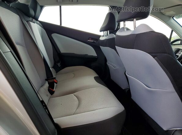 JTDKAMFUXM3129343 2021 TOYOTA PRIUS Silver Widok tylnych siedzeń