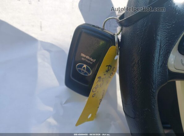 JTDKARFP0H3002694 2017 TOYOTA PRIUS PRIME Красный Вид панели приборов