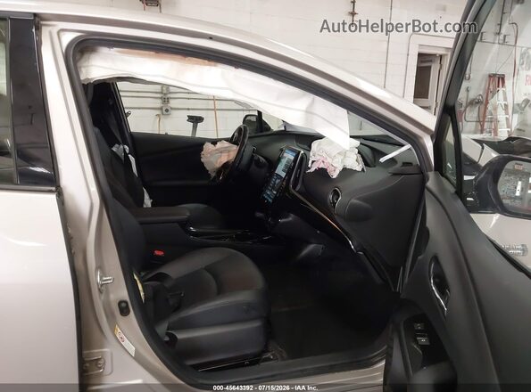 JTDKARFP0H3060479 2017 TOYOTA PRIUS PRIME Gray Front interior view