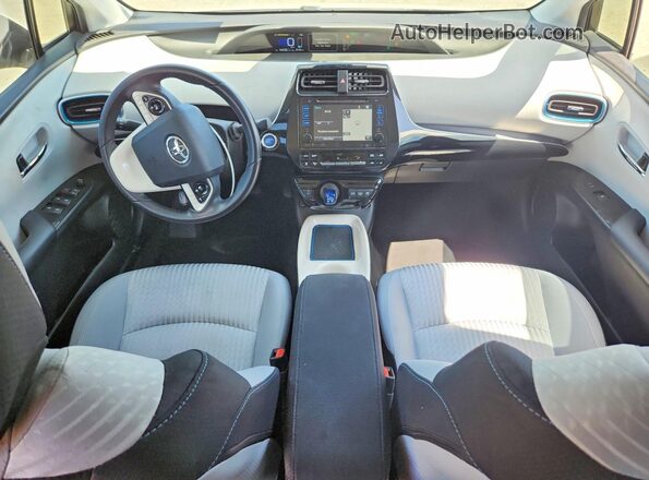 JTDKARFP0J3071682 2018 TOYOTA PRIUS White Առջևի վահանակի տեսք