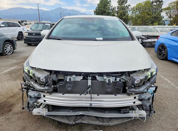 JTDKARFP0J3094346 2018 TOYOTA PRIUS White Widok z przodu