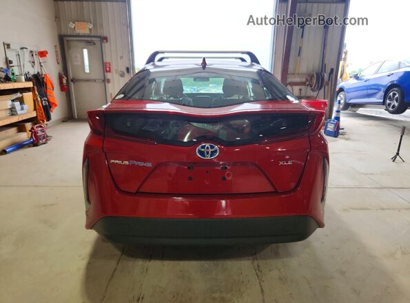 JTDKARFP0L3138591 2020 TOYOTA PRIUS Red უკანა ხედი