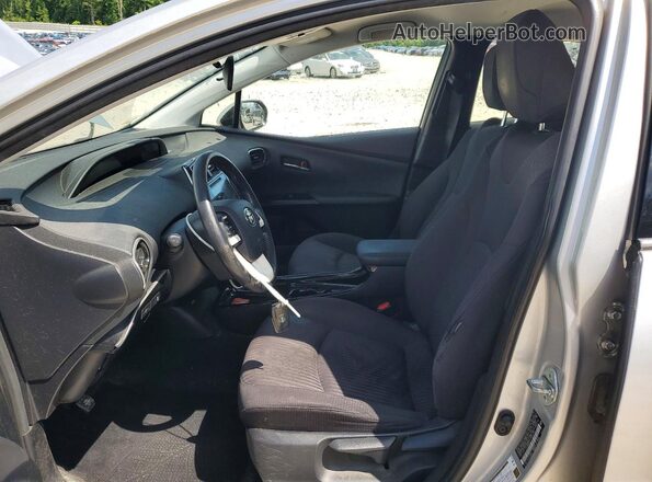 JTDKARFP1H3002638 2017 TOYOTA PRIUS Серебряный Вид салона спереди