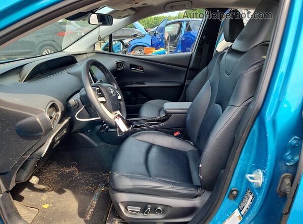 JTDKARFP2H3000705 2017 TOYOTA PRIUS Turquoise Вид салону спереду
