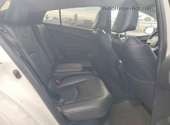 JTDKARFP2H3067112 2017 TOYOTA PRIUS White Հետևի նստատեղերի տեսք