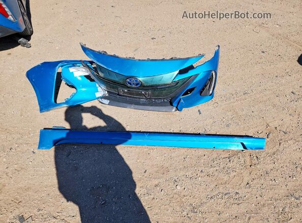 JTDKARFP2H3067126 2017 TOYOTA PRIUS Blue ძრავის განყოფილების ხედი