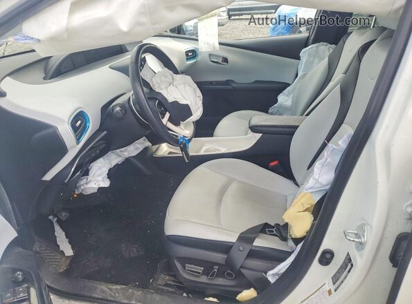 JTDKARFP3H3005511 2017 TOYOTA PRIUS White Front interior view