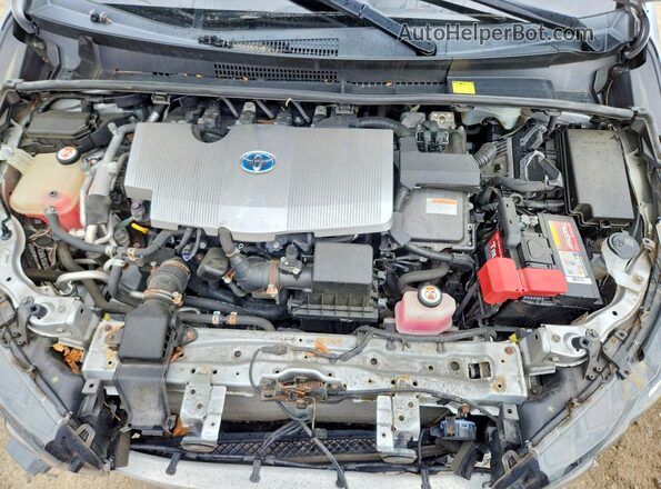 JTDKARFP3J3084149 2018 TOYOTA PRIUS Silver Rear interior view