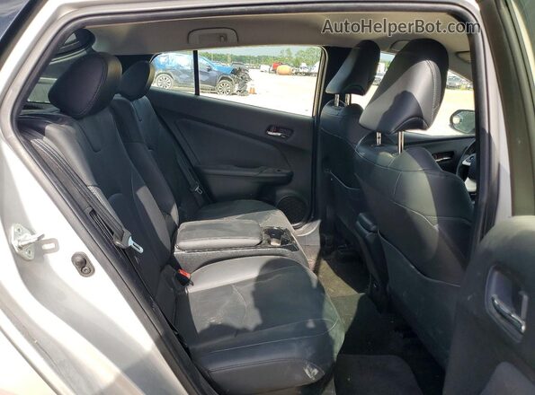 JTDKARFP3K3115160 2019 TOYOTA PRIUS Silver Widok tylnych siedzeń