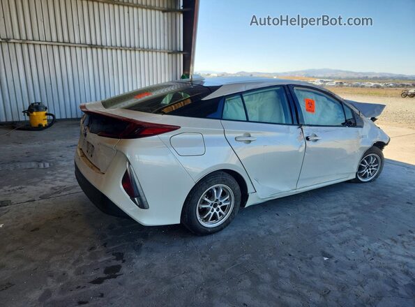 JTDKARFP3L3140836 2020 TOYOTA PRIUS White Trasero derecho
