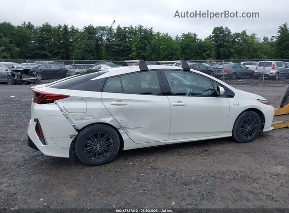 JTDKARFP5H3000973 2017 TOYOTA PRIUS PRIME White Դիմացի տեսք