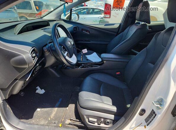 JTDKARFP6H3023243 2017 TOYOTA PRIUS White Widok wnętrza z przodu